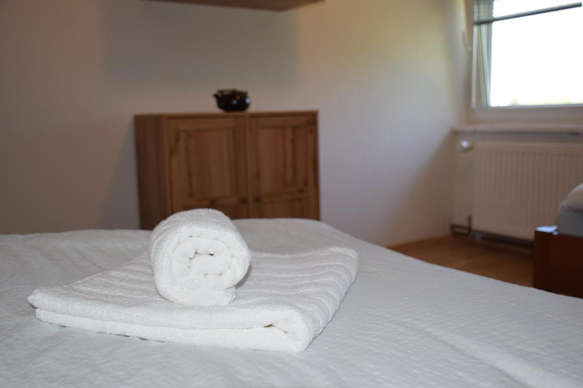 Begunje pri Cerknici Apartma Narava חדר תמונה